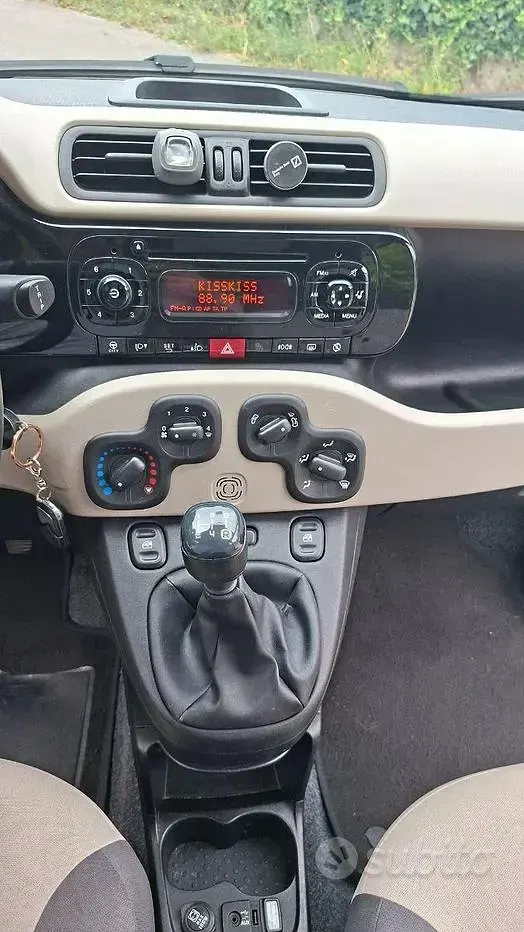 Usata Fiat Panda 75 CV (55 kW) 2015 Utilitaria