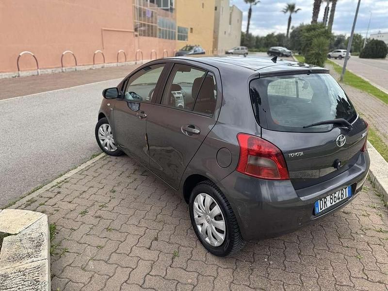 Usata Toyota Yaris 75 CV (55 kW) 2008 Utilitaria
