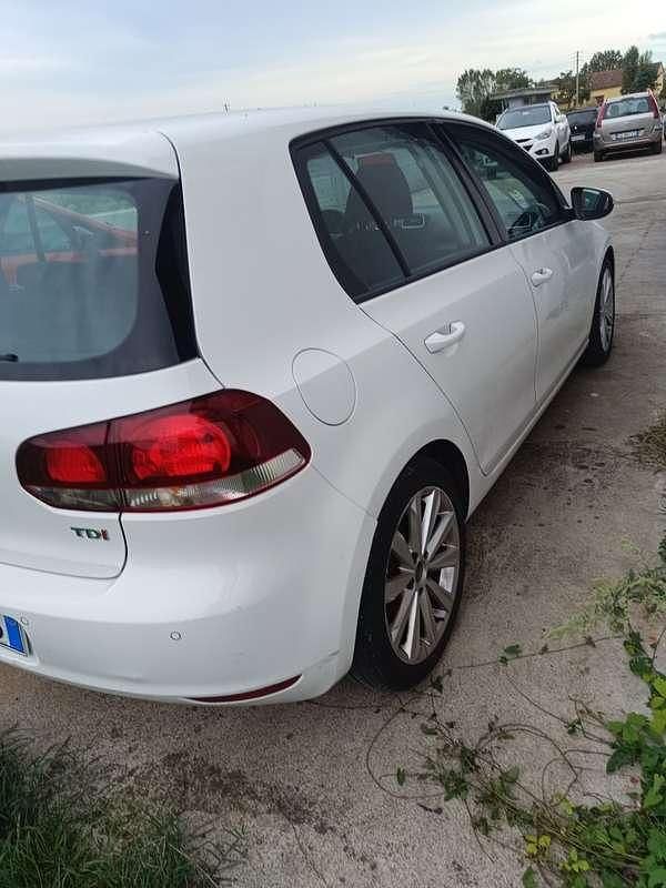 Usata VW Golf VII Edition 105 CV (77 kW) 2012 Bianco Berlina