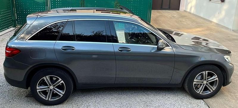 Usata Mercedes GLC220 Exclusive 170 CV (125 kW) 2019 Grigio SUV