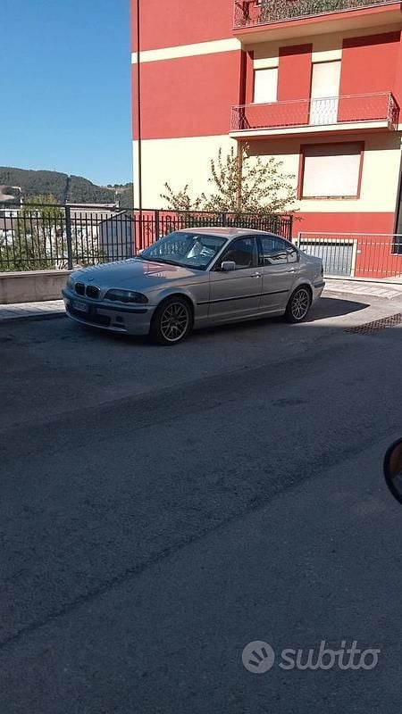 Grigio Usata 2000 BMW 330 Tre volumi | 1500 € (Ottimo prezzo) - Immagine 1/1