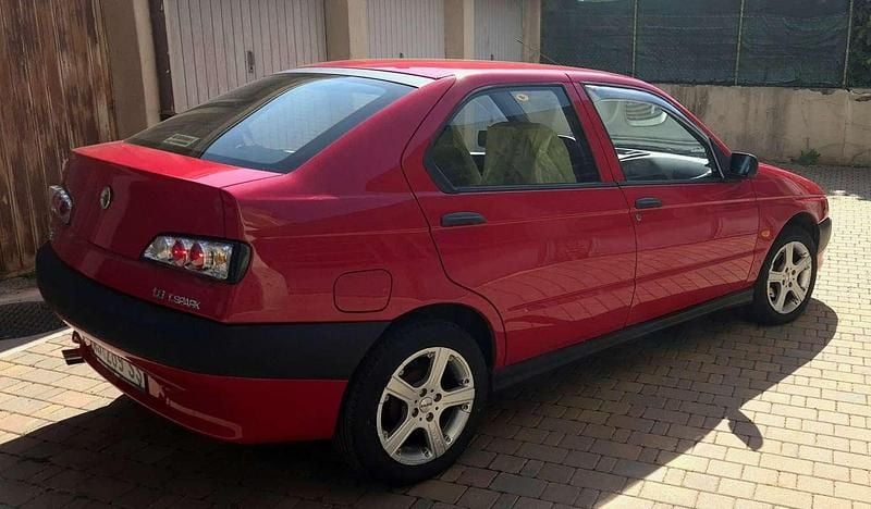 Second-hand Alfa Romeo 146 120 CP (88 kW) 1998 Hatchback