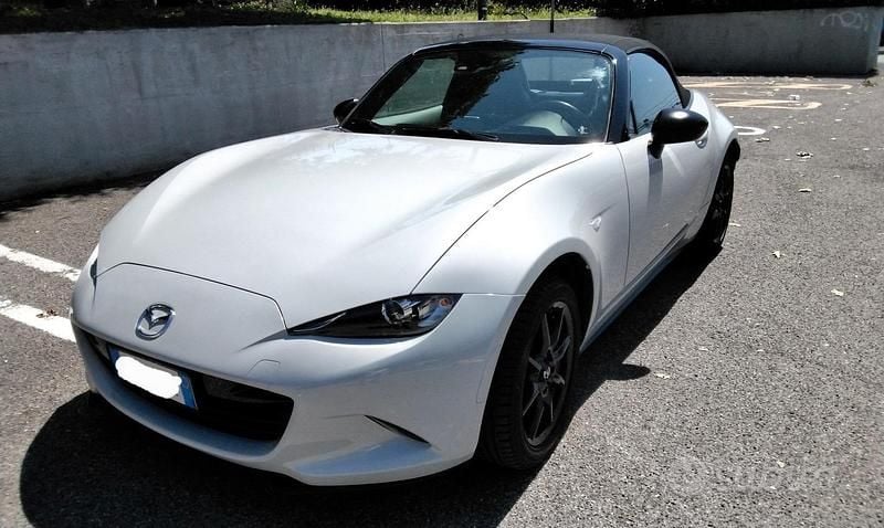 Usata Mazda MX5 Exceed 131 CV (96 kW) 2017 Grigio Cabrio