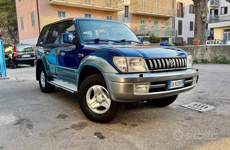 Usata Toyota Land Cruiser 163 CV (119 kW) 2002 Blu/azzurro SUV