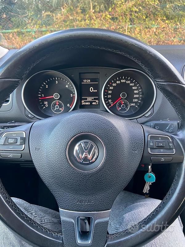 Usata VW Golf VII 105 CV (77 kW) 2014 Nero Berlina