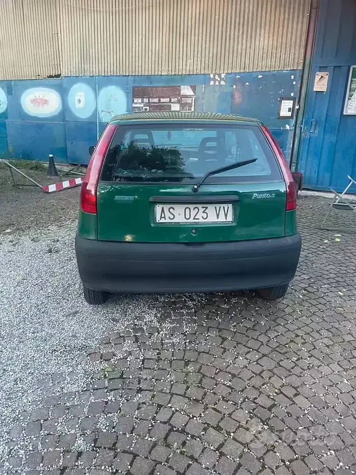 Usata Fiat Punto S 60 CV (44 kW) 1998 Verde Berlina