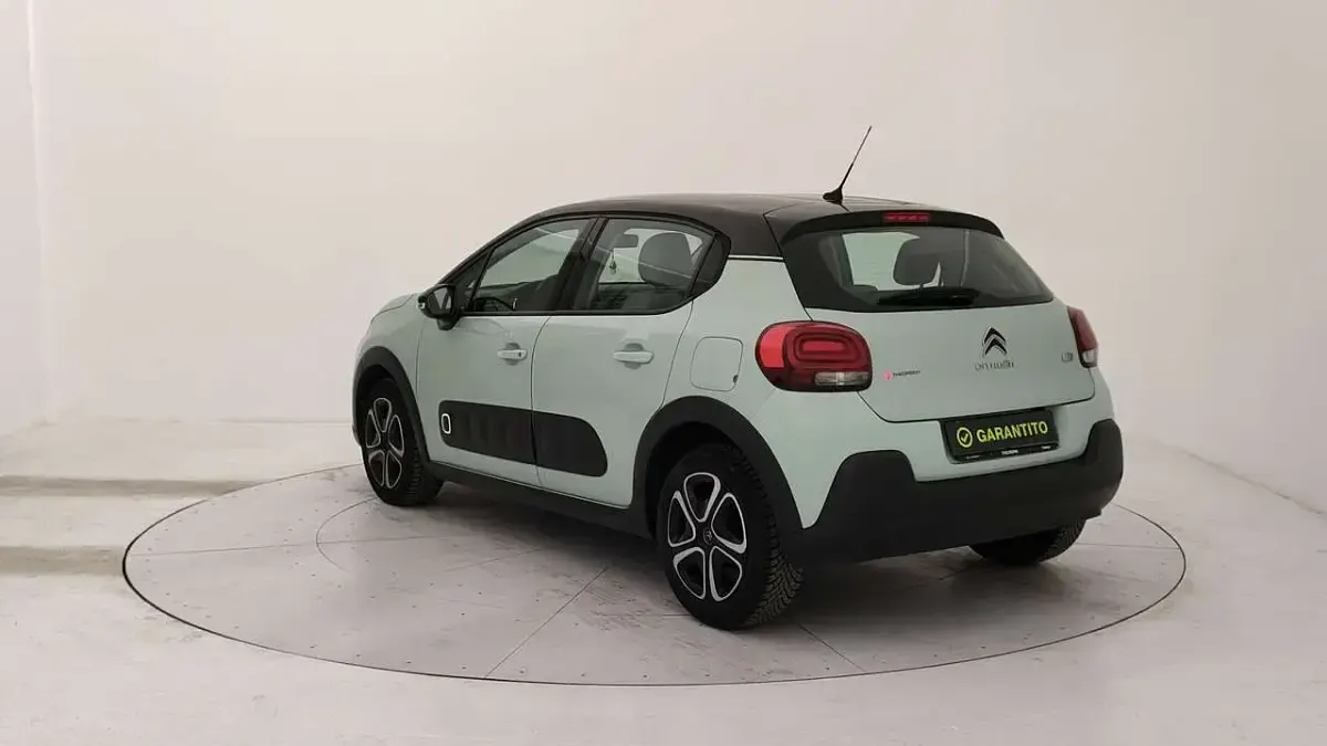 Używany Citroën C3 PureTech 83 KM (61 kW) 2019 Zielony Hatchback