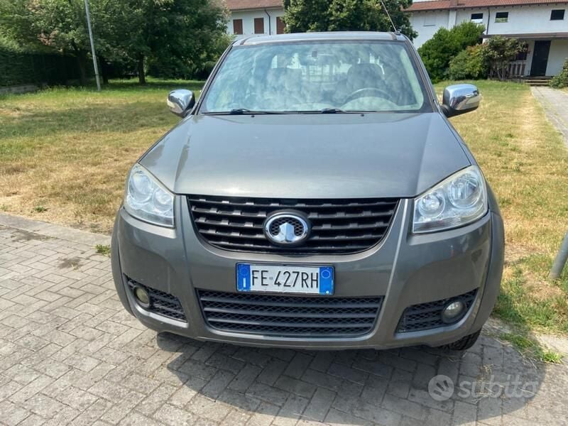 Usata Great Wall Steed 5 139 CV (102 kW) 2016 Grigio SUV