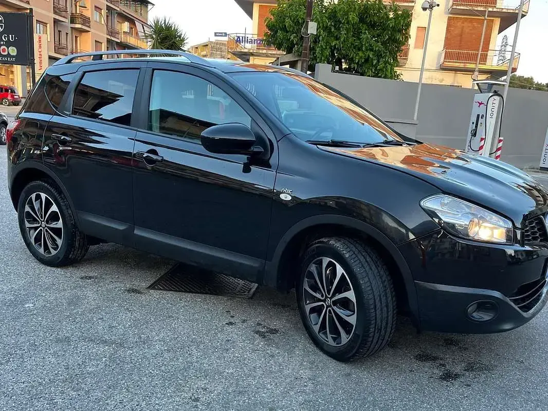 Usata Nissan Qashqai N-TEC 110 CV (80 kW) 2011 Nero SUV