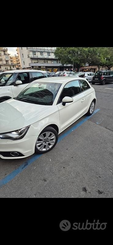 Usata Audi A1 90 CV (66 kW) 2012 Bianco Utilitaria