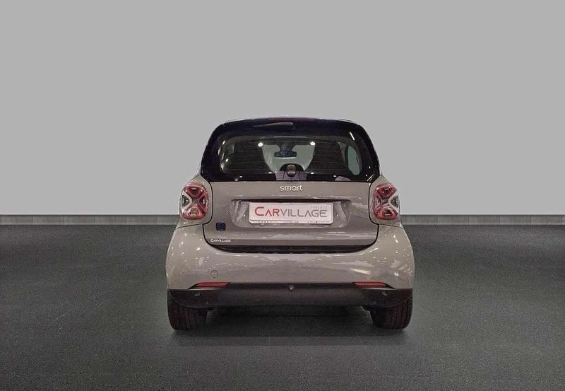 Usata Smart ForTwo Coupé 41 kW (56 CV) 2023 Utilitaria