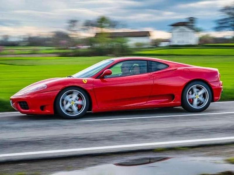 Usata Ferrari 360 400 CV (294 kW) 2004 Rosso Coupé