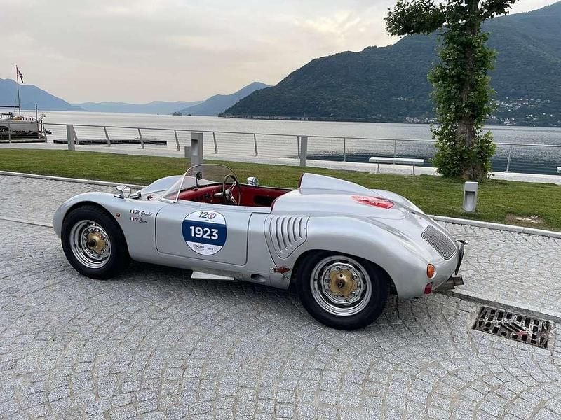 Usata Porsche 718 Spyder 131 CV (96 kW) 1965 Argento Cabrio
