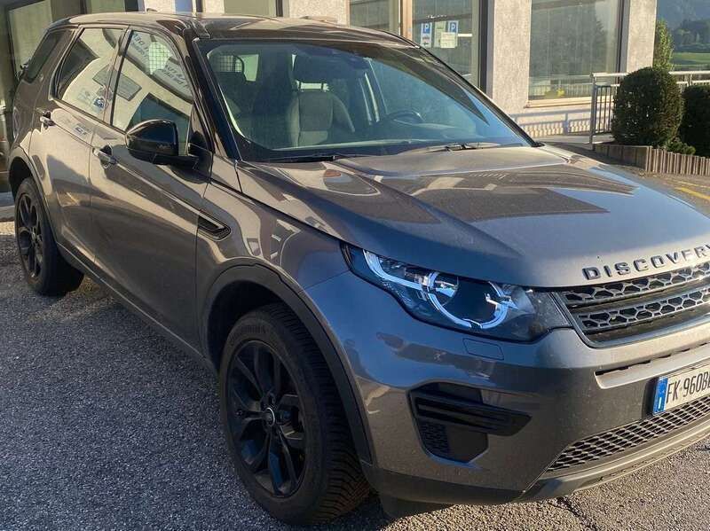Usado Land Rover Discovery Sport SE 150 HP (110 kW) 2017 Cinzento SUV