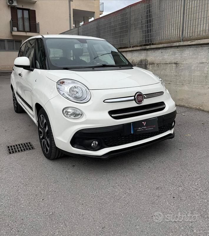 Usata Fiat 500L Business 120 CV (88 kW) 2017 Bianco Monovolume