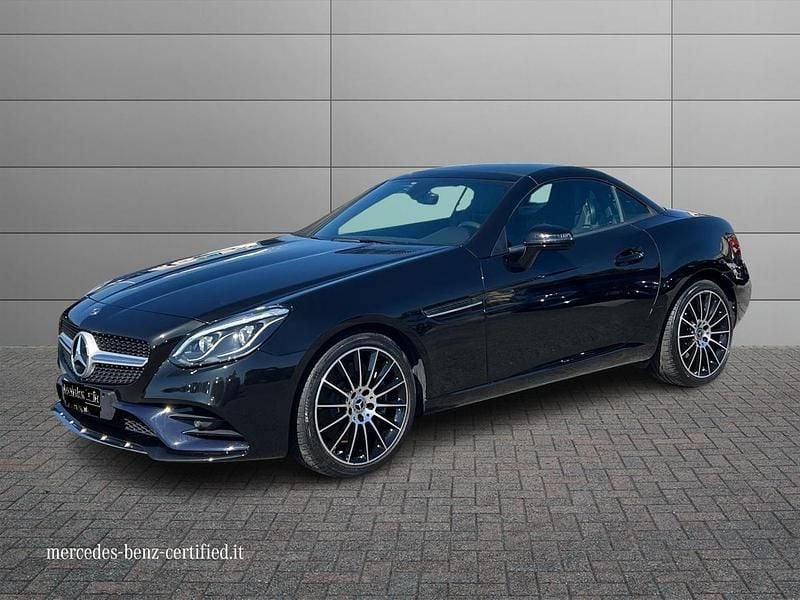 Usata Mercedes SLC180 AMG line 156 CV (114 kW) 2020 Nero Cabrio