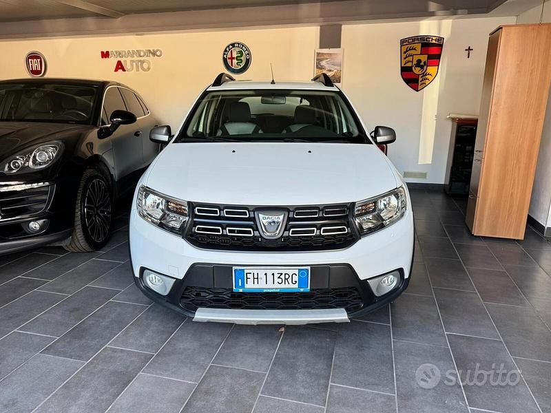 Usata Dacia Sandero Stepway 90 CV (66 kW) 2017 Bianco Utilitaria
