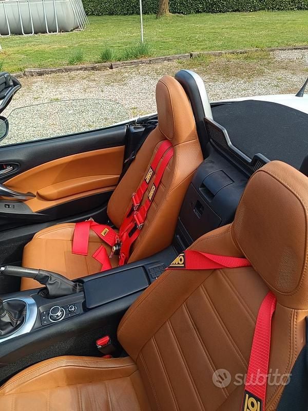 Usata Fiat 124 Spider Lusso 140 CV (102 kW) 2016 Bianco Cabrio