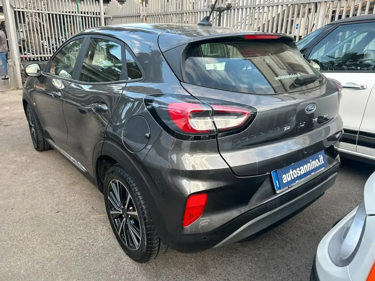 Usata Ford Puma Titanium 125 CV (91 kW) 2022 Grigio SUV