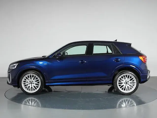 Usata Audi Q2 S-Line 150 CV (110 kW) 2025 Blu navarra metallizzato SUV
