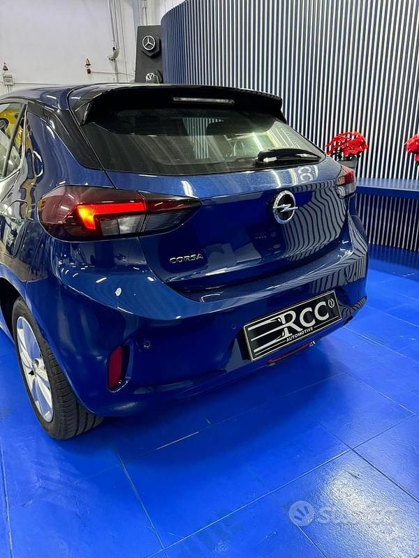 Usata Opel Corsa Elegance 101 CV (74 kW) 2021 Blu Berlina