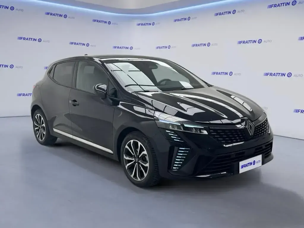 Usata Renault Clio Techno 90 CV (66 kW) 2025 Nero Utilitaria