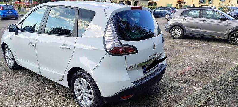 Usata Renault Scénic III LIMITED 95 CV (69 kW) 2016 Bianco Monovolume