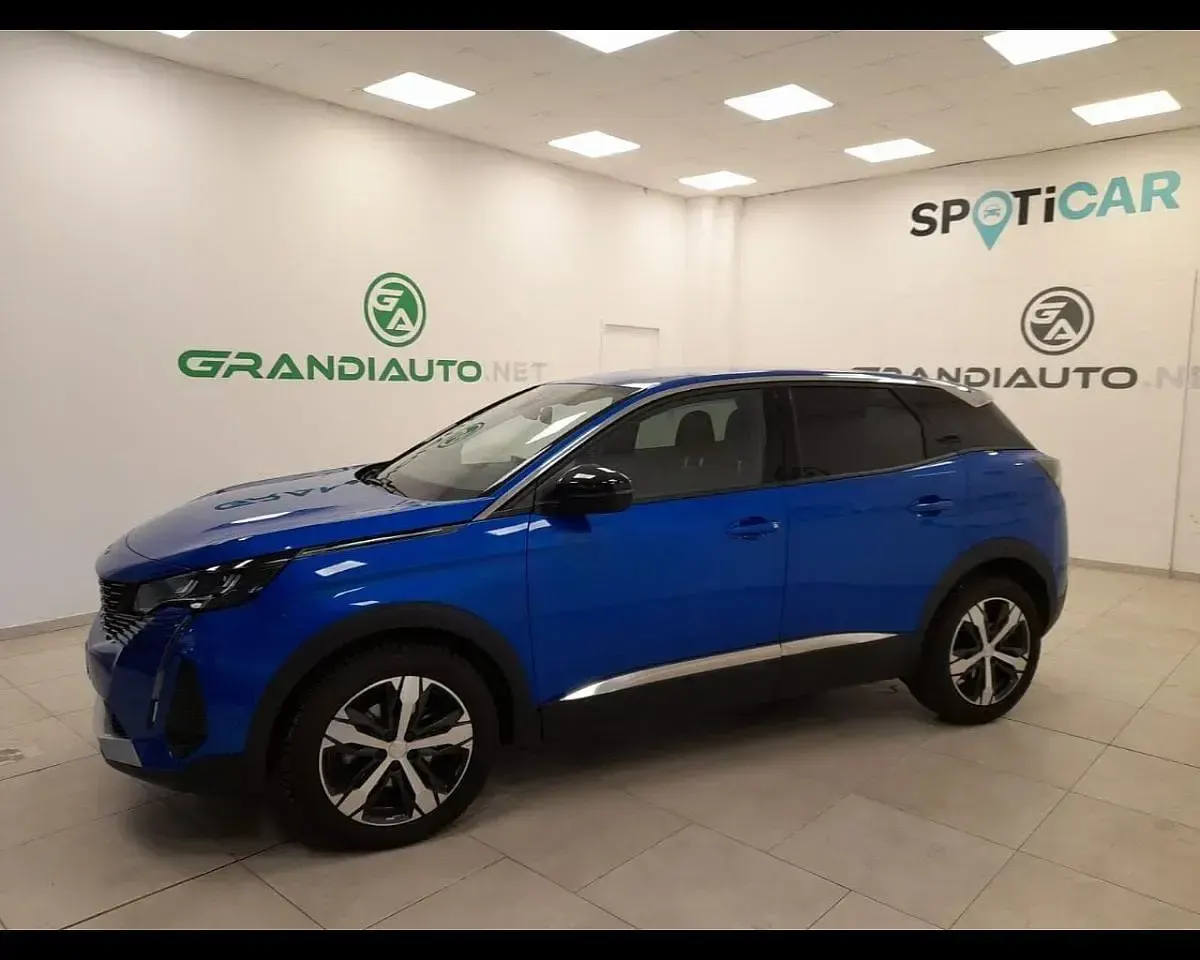 Usata Peugeot 3008 Allure 131 CV (96 kW) 2022 Blu SUV
