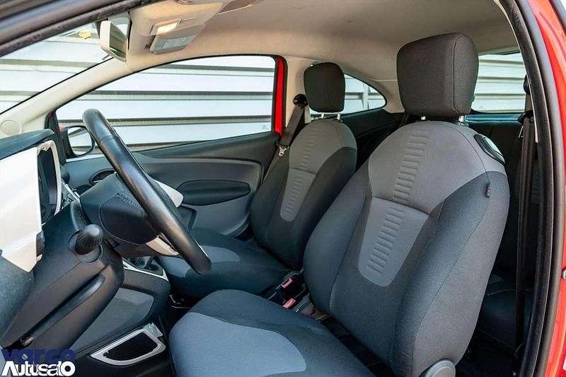 Usata Ford Ka Titanium 69 CV (50 kW) 2015 Race red Utilitaria