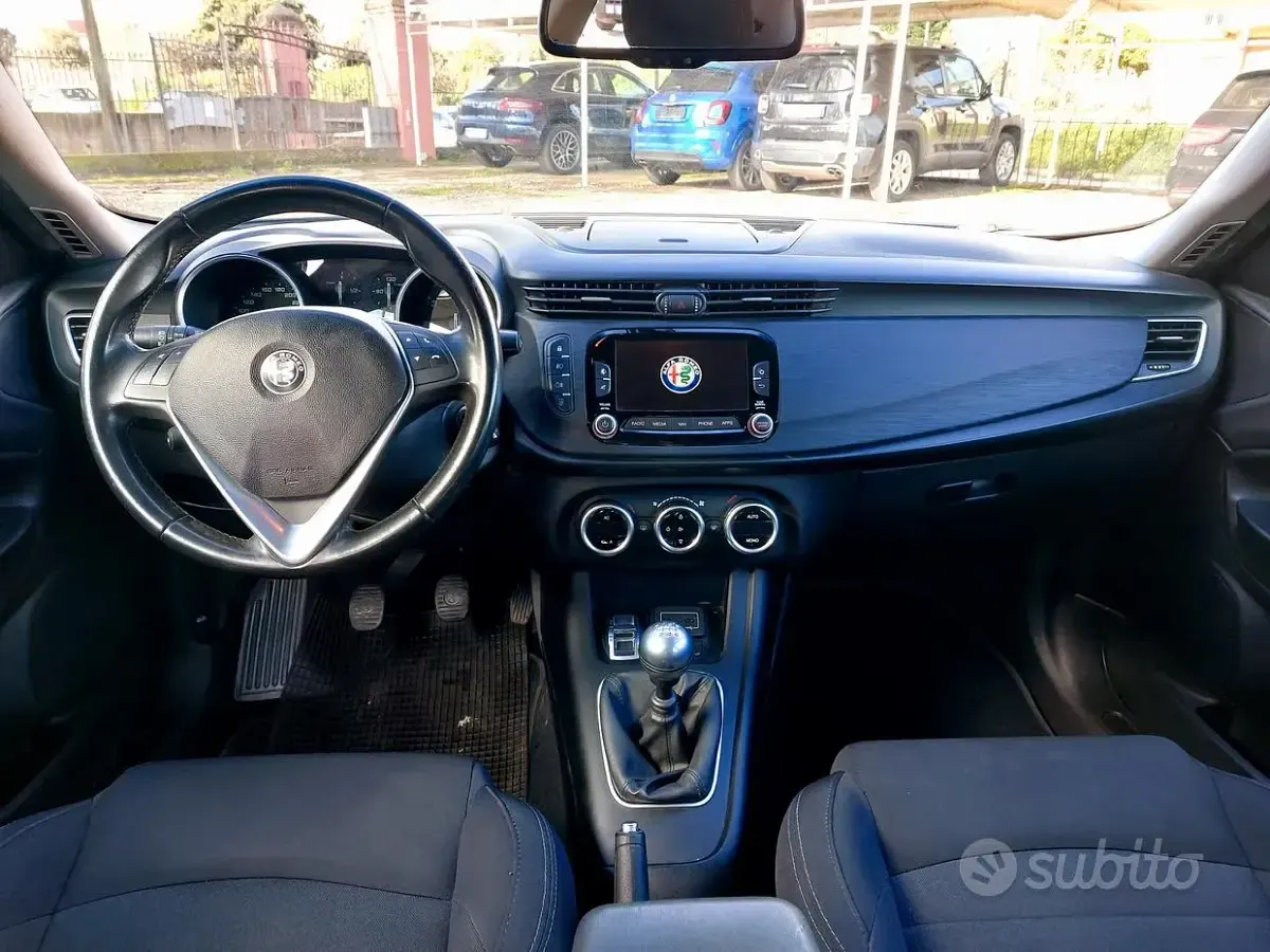 Usata Alfa Romeo Giulietta Super 120 CV (88 kW) 2017 Grigio Utilitaria