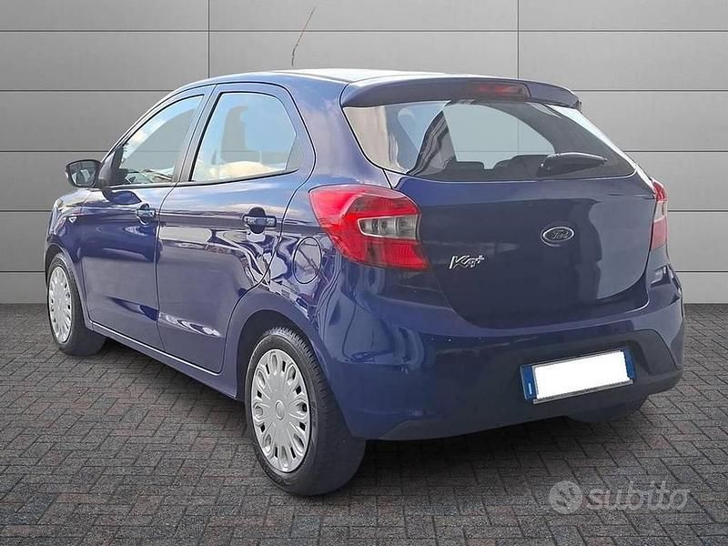 Usata Ford Ka 71 CV (52 kW) 2017 Blu Berlina