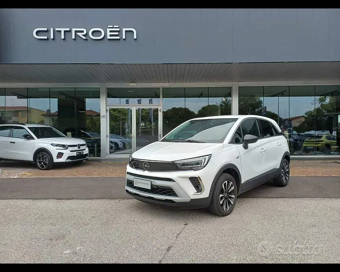 Usata Opel Crossland Elegance 131 CV (96 kW) 2024 SUV