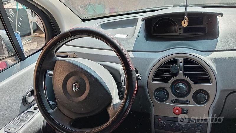 Blu Usata 2009 Renault Modus Monovolume | 1200 € (Ottimo prezzo) - Immagine 1/4