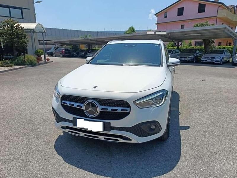 Usata Mercedes GLA250 160 CV (117 kW) 2020 Bianco SUV