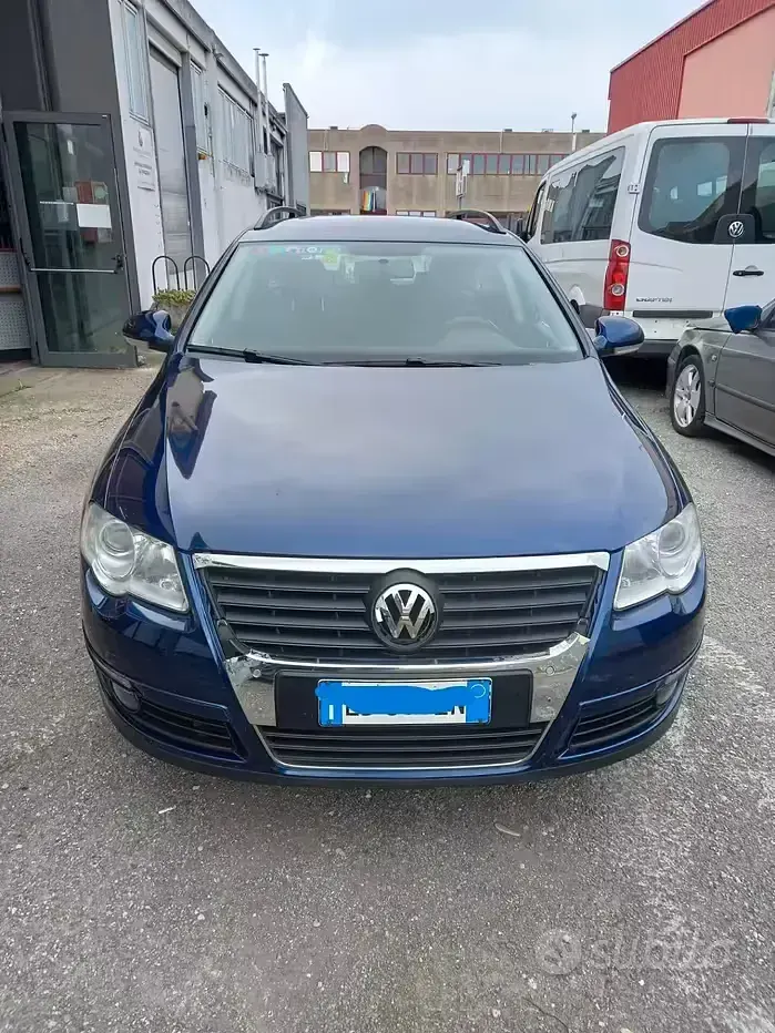Usata VW Passat Comfortline 150 CV (110 kW) 2010 Bluazzurro Station wagon