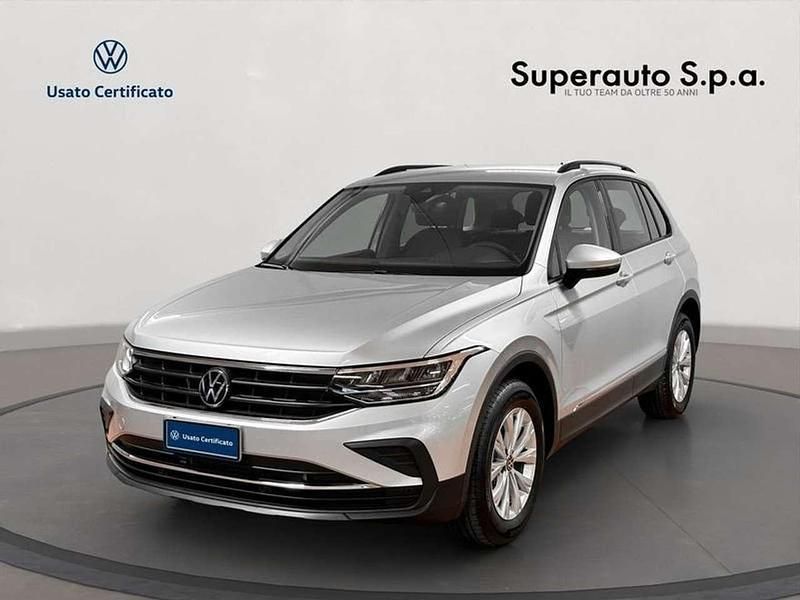 Argento Usata 2023 VW Tiguan Life SUV | 29.500 € (Ottimo prezzo) - Immagine 1/4