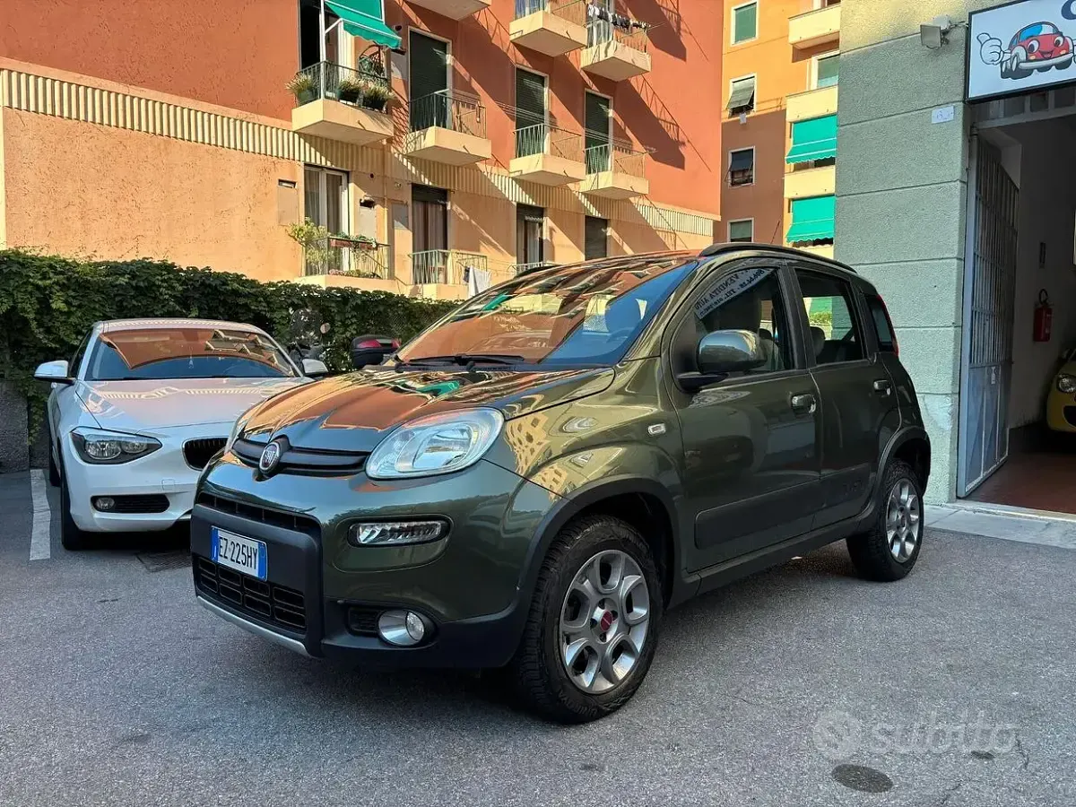 Usata Fiat Panda 4x4 S 75 CV (55 kW) 2015 Verde Utilitaria