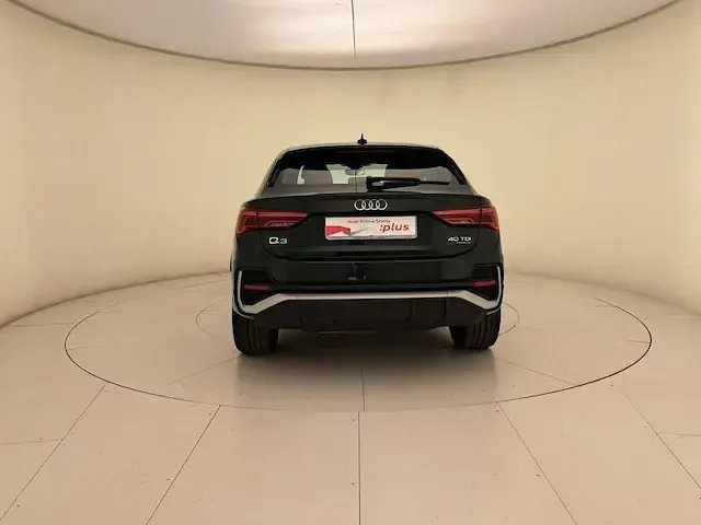 Nuova Audi Q3 Sportback S-Line 193 CV (141 kW) 2025 Verniciature personalizzate au SUV