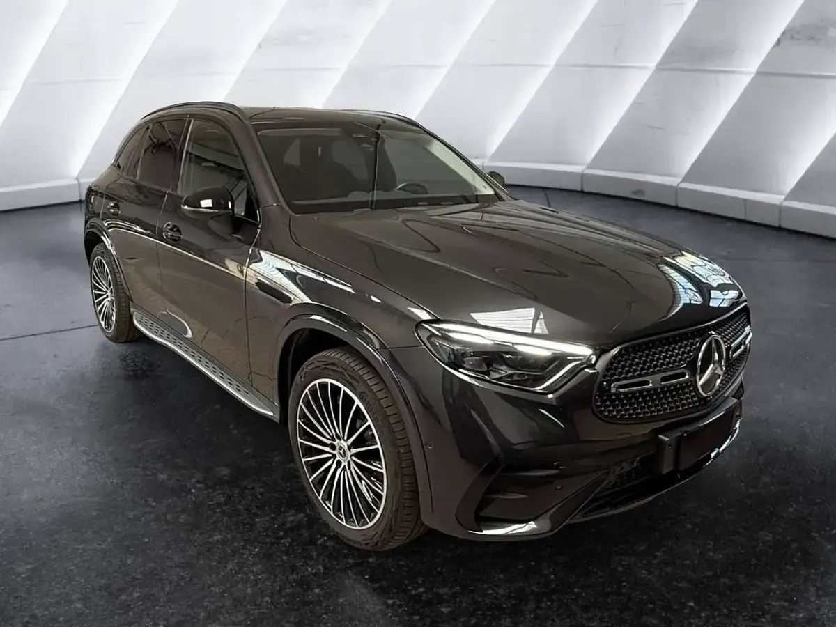 Usata Mercedes GLC300de AMG line 333 CV (244 kW) 2025 Grigio SUV