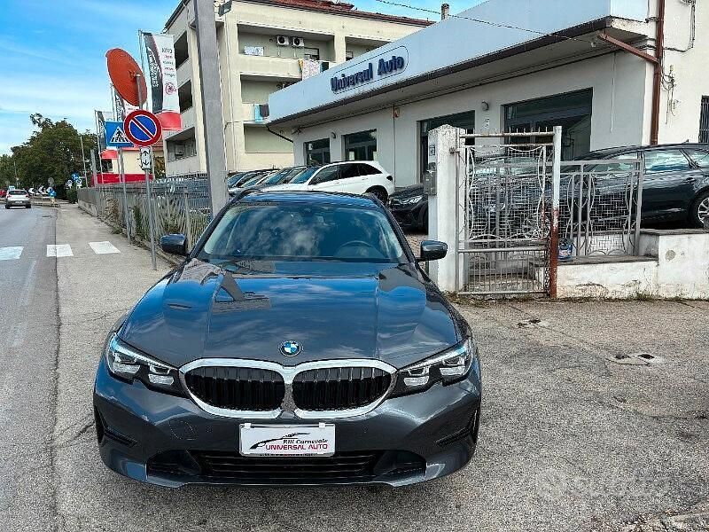 Usata BMW 320e Advantage 204 CV (150 kW) 2021 Nero Station wagon
