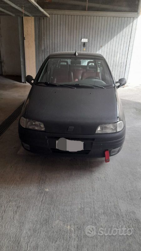 Nero Usata 1997 Fiat Punto Due volumi | 800 € - Immagine 1/4