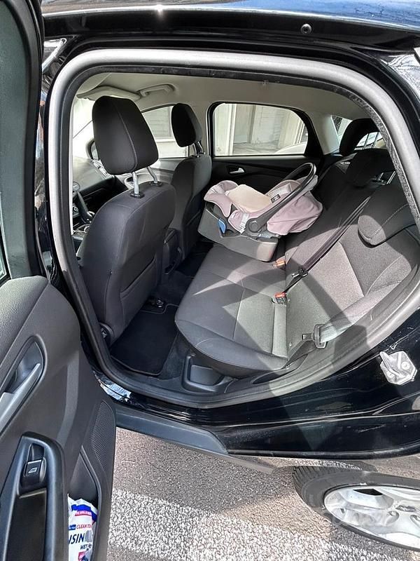 Usata Ford Focus 95 CV (69 kW) 2017 Nero Berlina