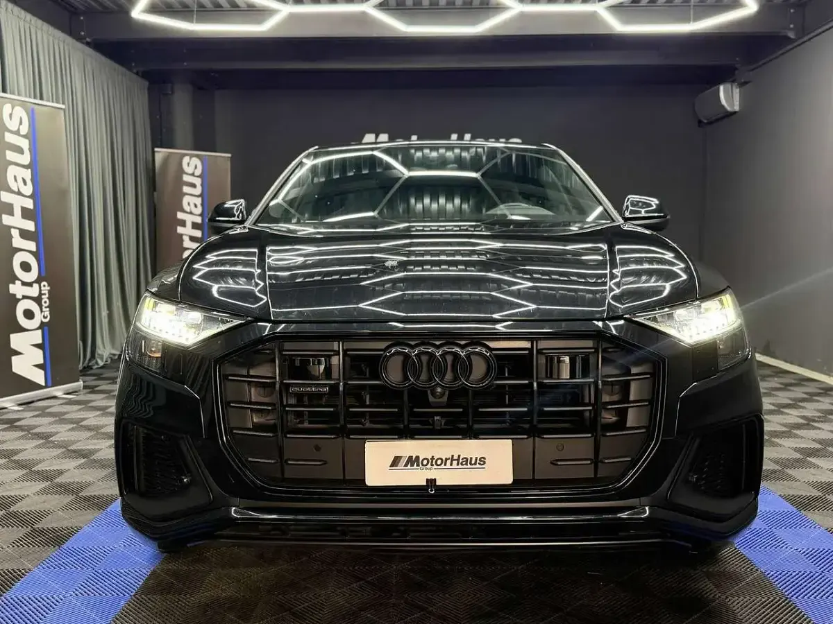Usata Audi Q8 Sport 286 CV (210 kW) 2022 Nero SUV