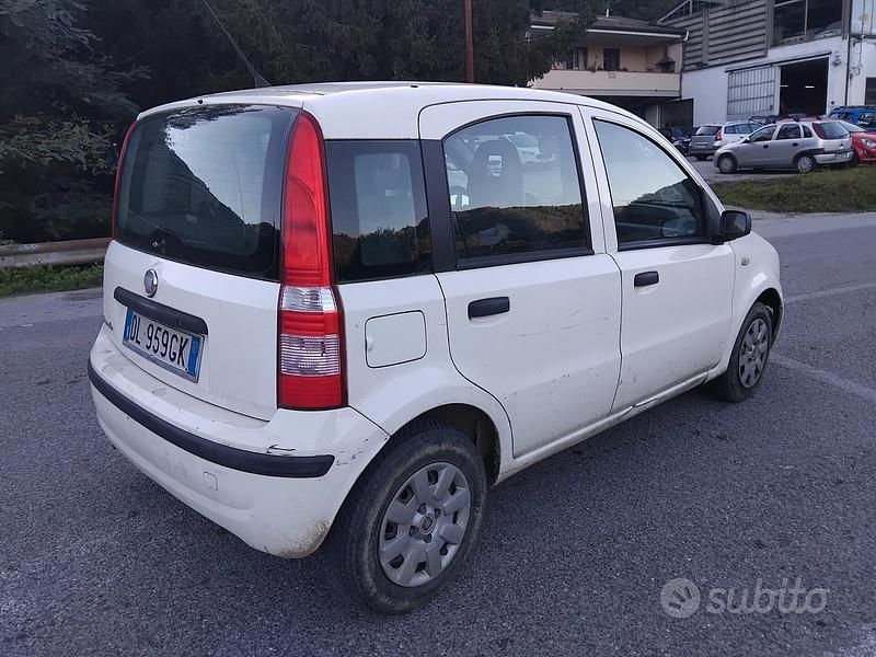 Usata Fiat Panda Active 60 CV (44 kW) 2007 Bianco Utilitaria