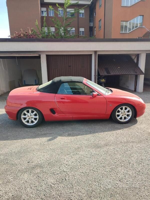 Usata MG F 120 CV (88 kW) 2001 Rosso Cabrio