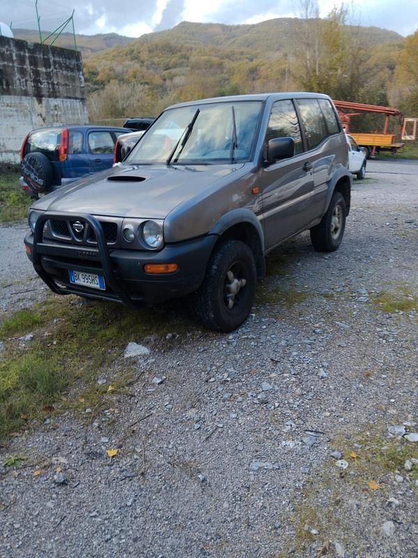 Usata Nissan Terrano 125 CV (91 kW) 2000 Nero SUV