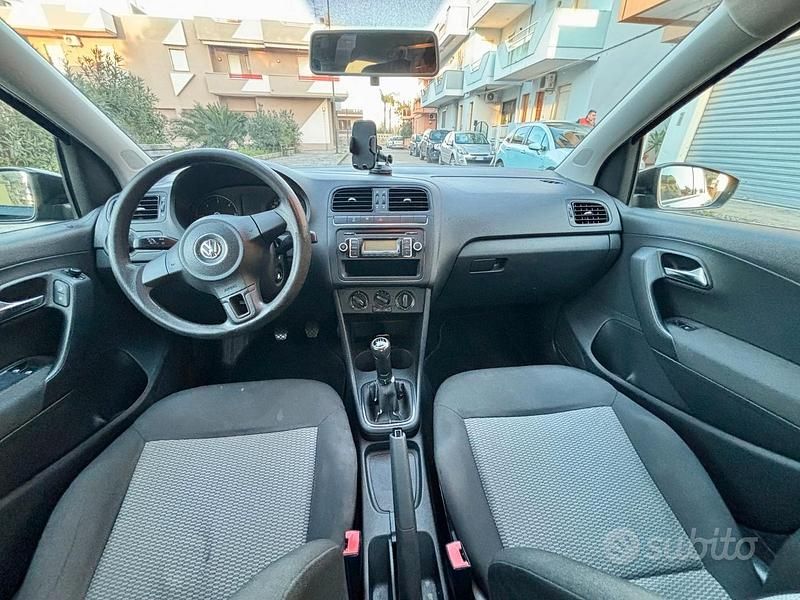Usata VW Polo Trendline 75 CV (55 kW) 2012 Nero Utilitaria