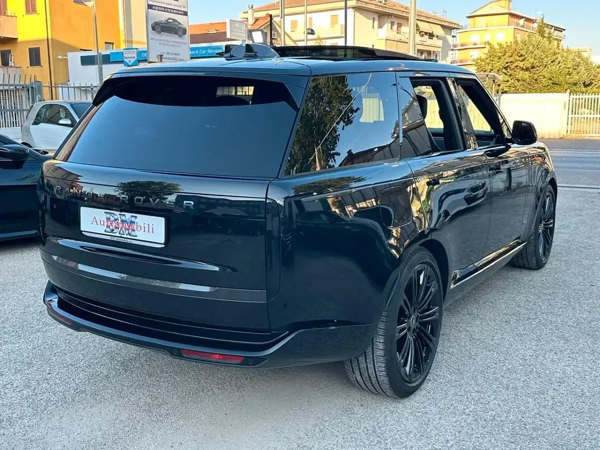 Usata Land Rover Range Rover Autobiography 530 CV (389 kW) 2025 Nero SUV