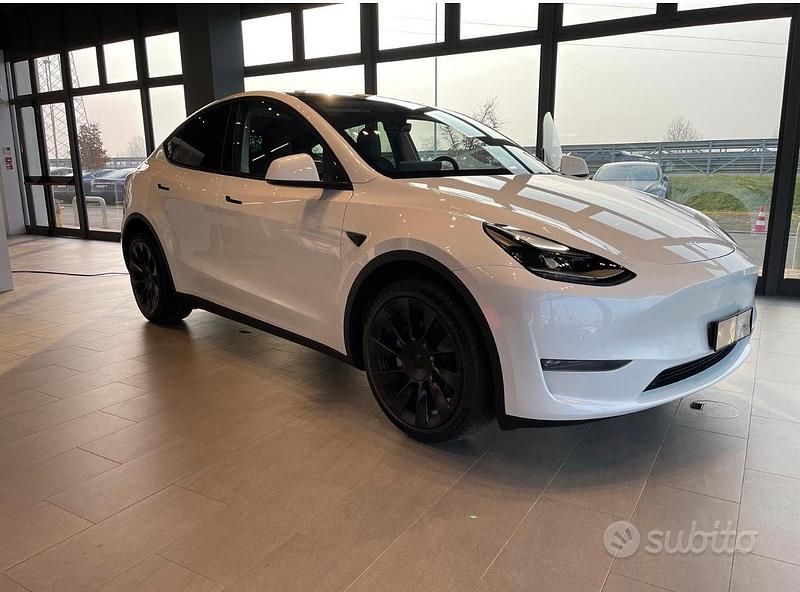 Usata Tesla Model Y 250 kW (340 CV) 2021 Bianco SUV