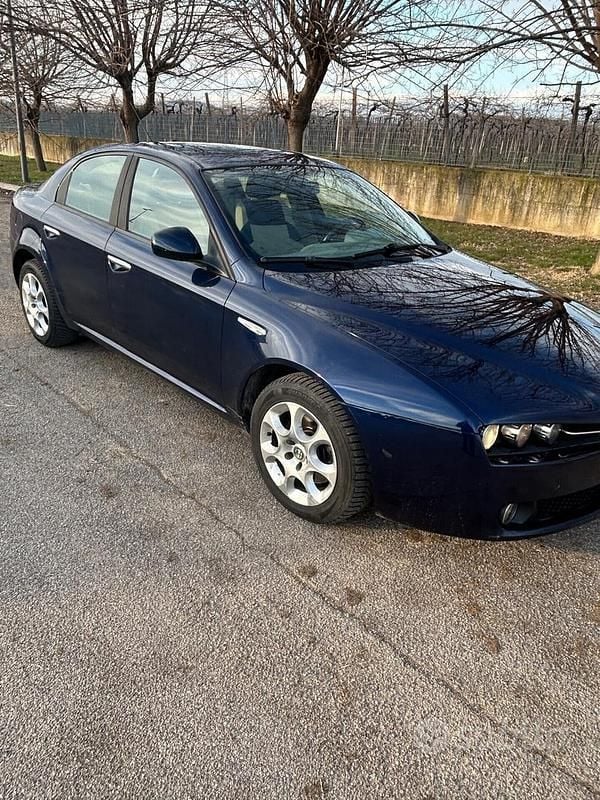 Usata Alfa Romeo 159 149 CV (109 kW) 2006 Blu Berlina